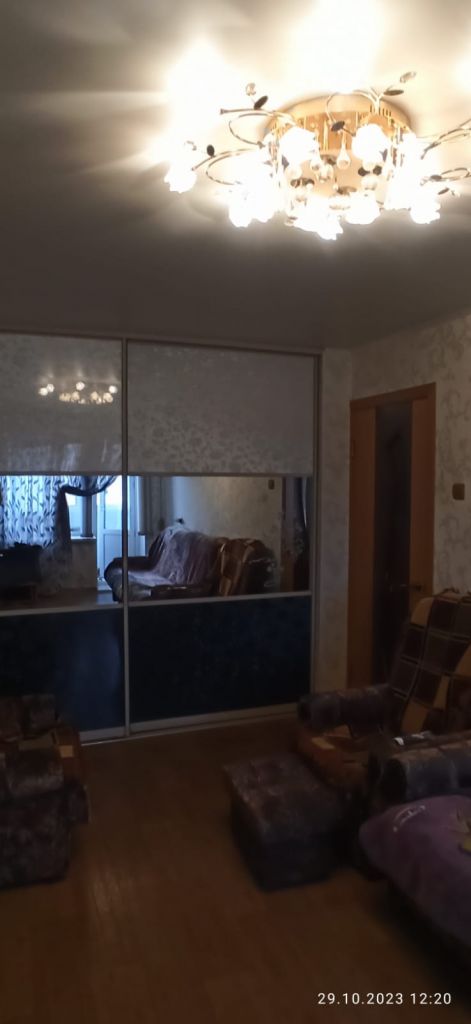 Продажа 1-комнатной квартиры, Губкин, Лазарева ул,  8