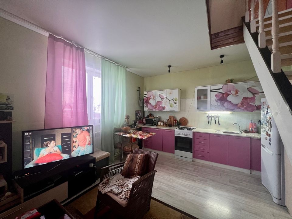 Продажа дома, 141м <sup>2</sup>, 7 сот., Ям, Центральная