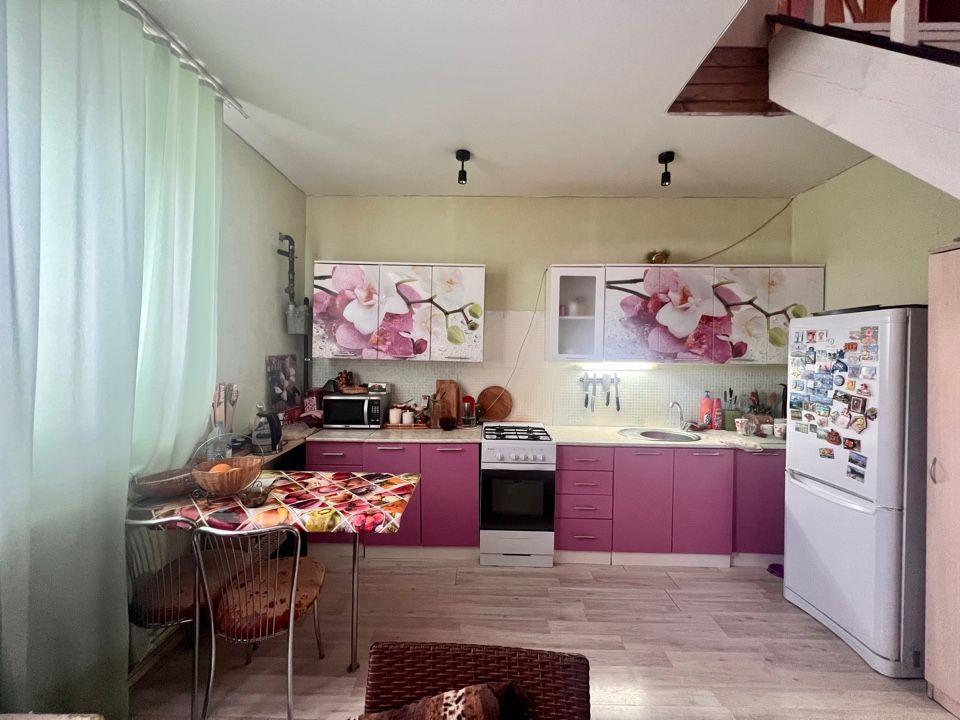 Продажа дома, 141м <sup>2</sup>, 7 сот., Ям, Центральная