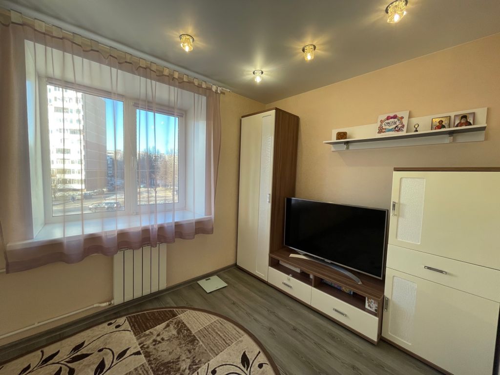 Продажа 2-комнатной квартиры, Кострома, Паново мкр,  24а