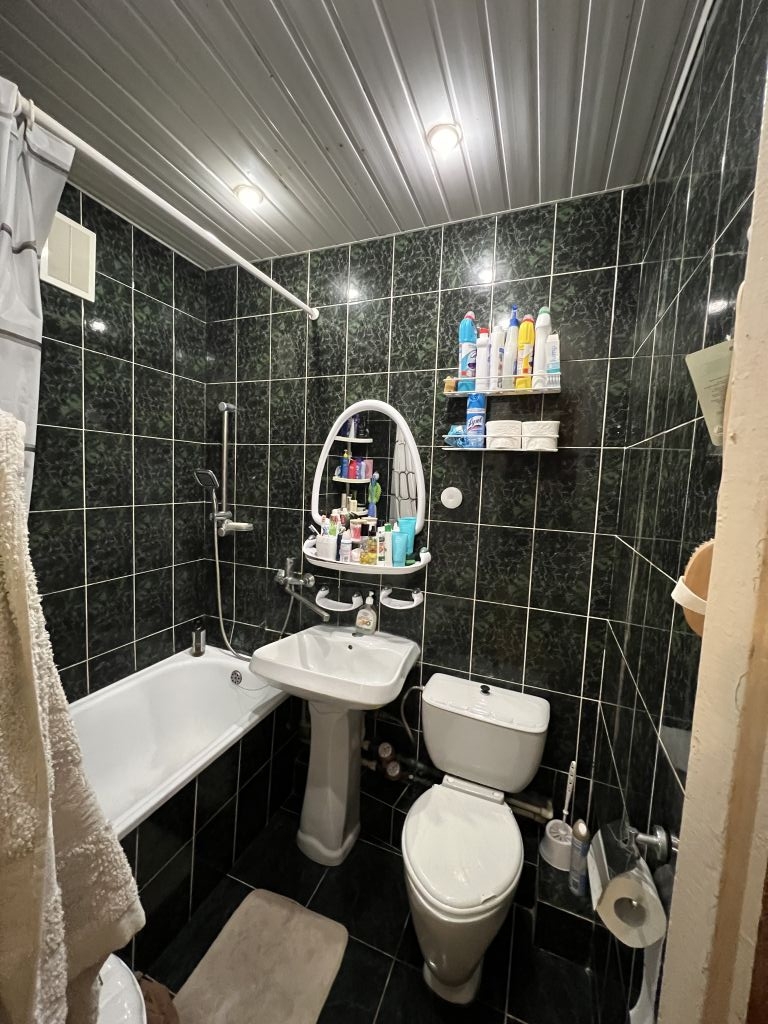 Продажа 2-комнатной квартиры, Ессентуки, Октябрьская ул,  428