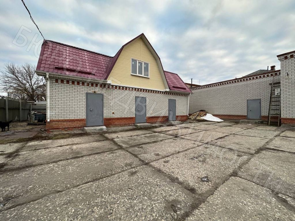 Продажа коммерческой недвижимости, 1000м <sup>2</sup>, Балашов, Интернациональная ул,  97