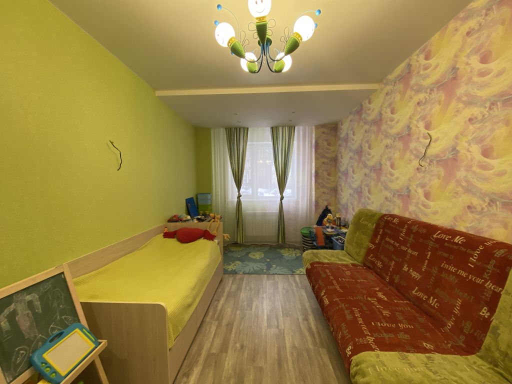 Продажа 2-комнатной квартиры, Димитровград, Славского ул,  18 Б