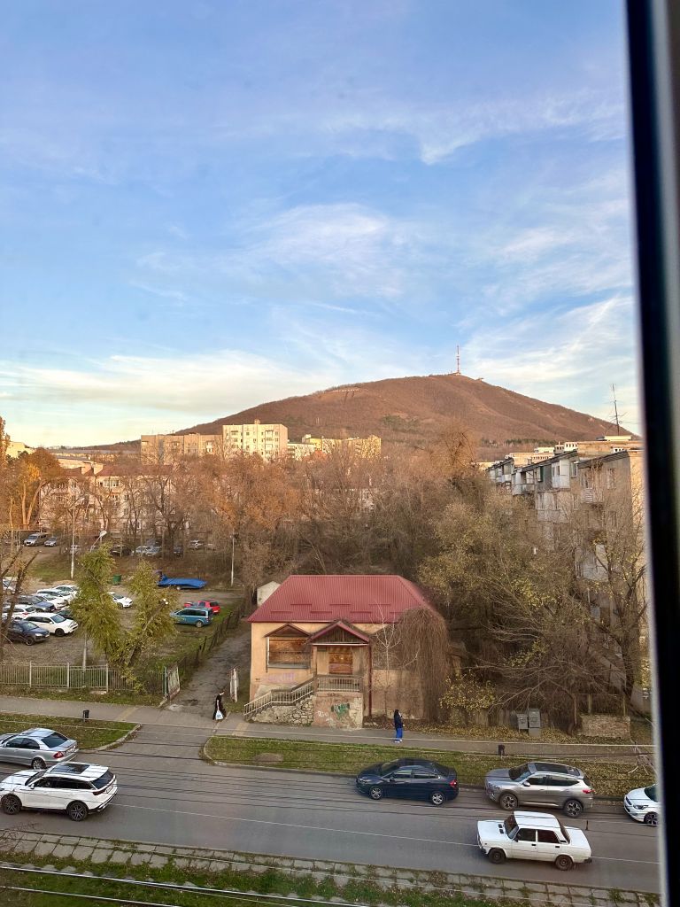 Продажа 2-комнатной квартиры, Пятигорск, 40 лет Октября пр-кт,  14