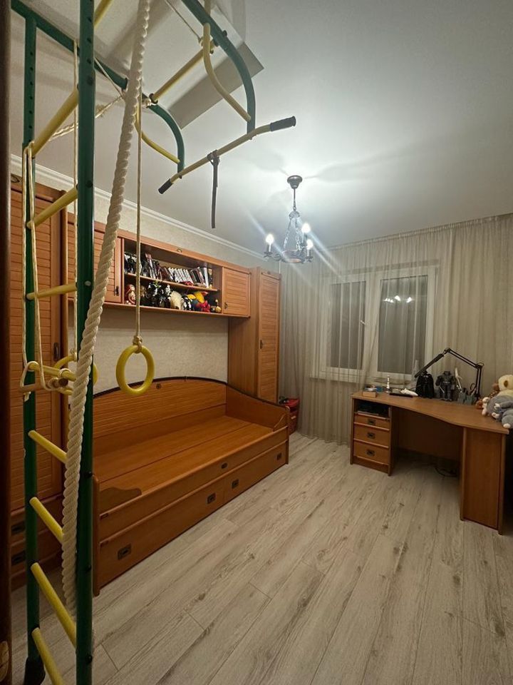 Продажа 3-комнатной квартиры, Саратов, Строителей пр-кт,  78А