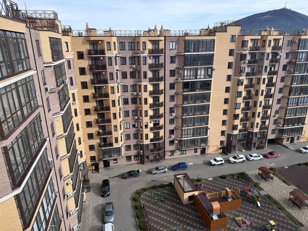 Продажа 1-комнатной квартиры, Пятигорск, Адмиральского ул,  1а