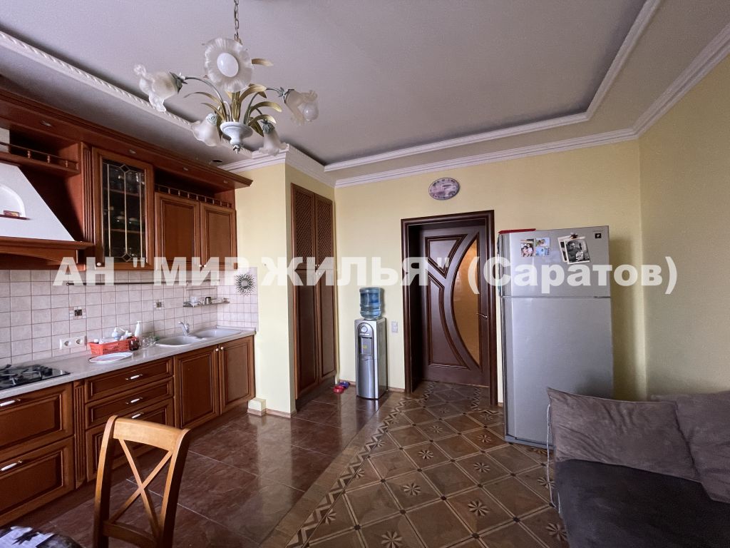 Продажа 3-комнатной квартиры, Саратов, 1-я Станционная ул,  11 