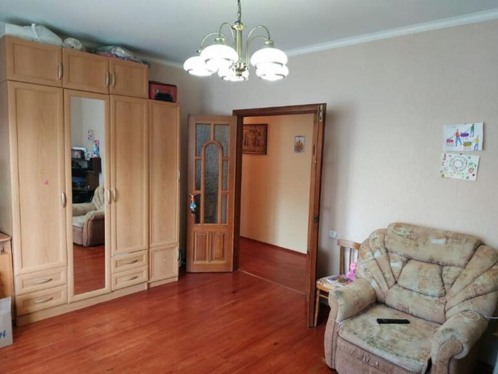 Продажа 2-комнатной квартиры, Губкин, Дзержинского ул,  115б