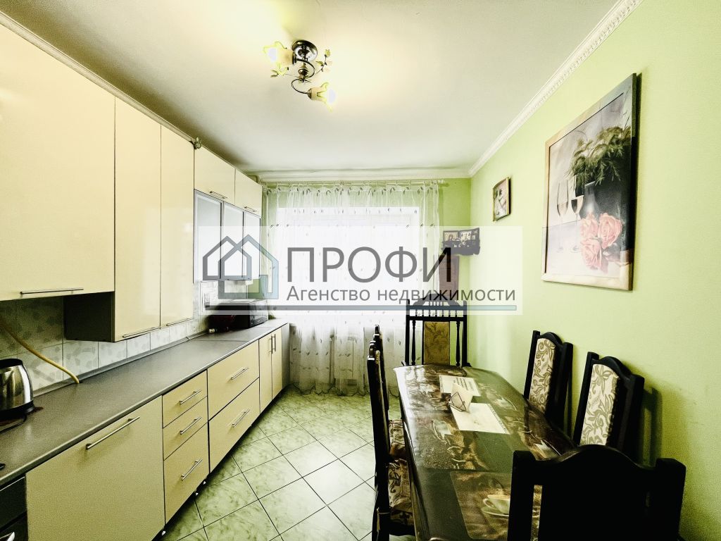 Продажа 3-комнатной квартиры, Новый Оскол, Успенская ул,  36