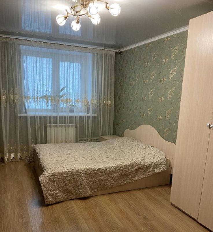 Продажа 2-комнатной квартиры, Энгельс, Ленинградская ул,  35