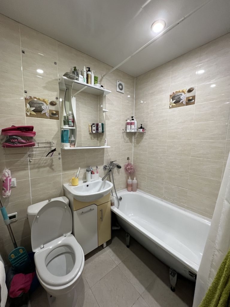 Продажа 2-комнатной квартиры, Ессентуки, Октябрьская ул,  481