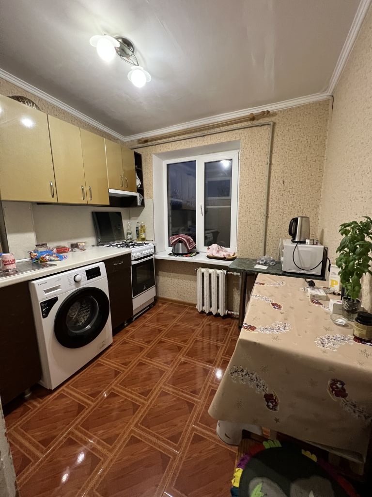 Продажа 3-комнатной квартиры, Ессентуки, Долина Роз ул,  2