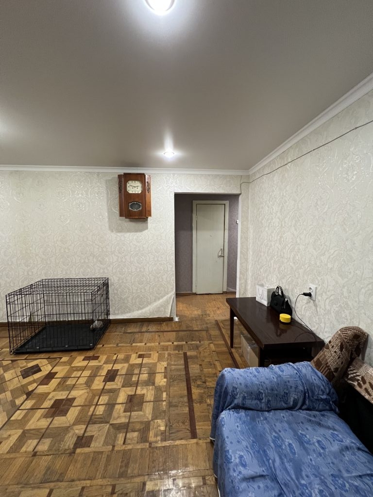 Продажа 3-комнатной квартиры, Ессентуки, Долина Роз ул,  2