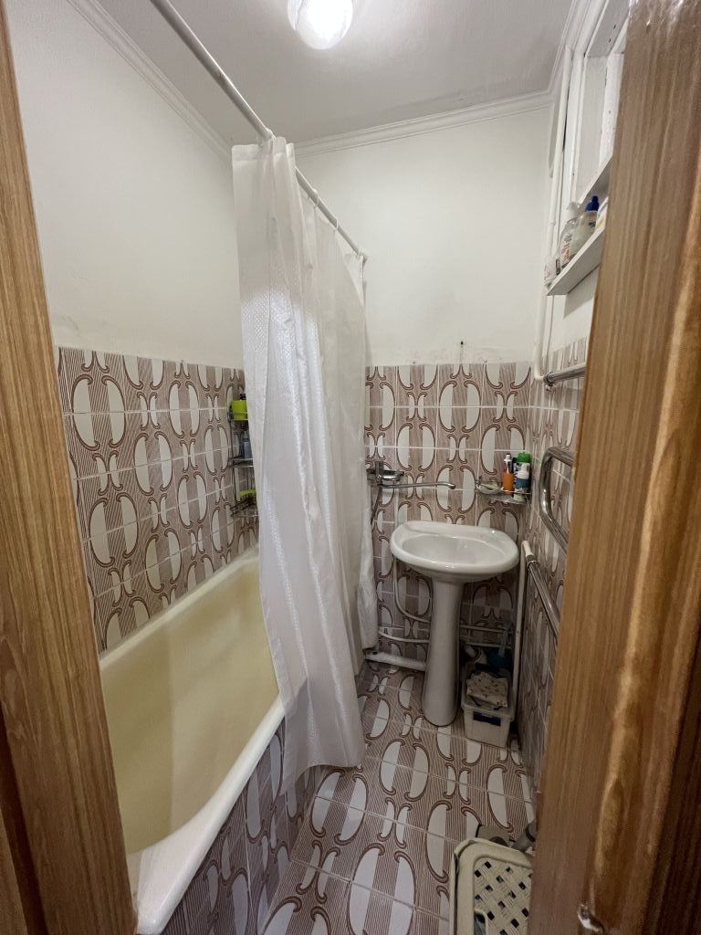 Продажа 2-комнатной квартиры, Ессентуки, Королева ул,  14