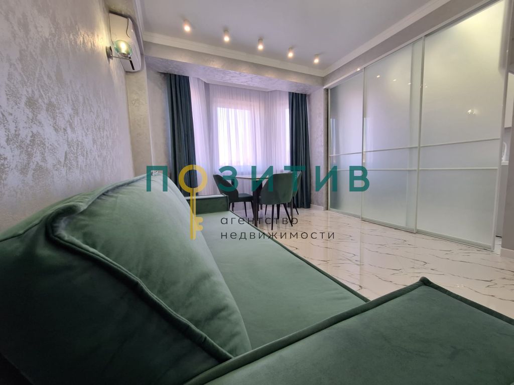 Продажа 2-комнатной квартиры, Пятигорск, Адмиральского ул,  1а