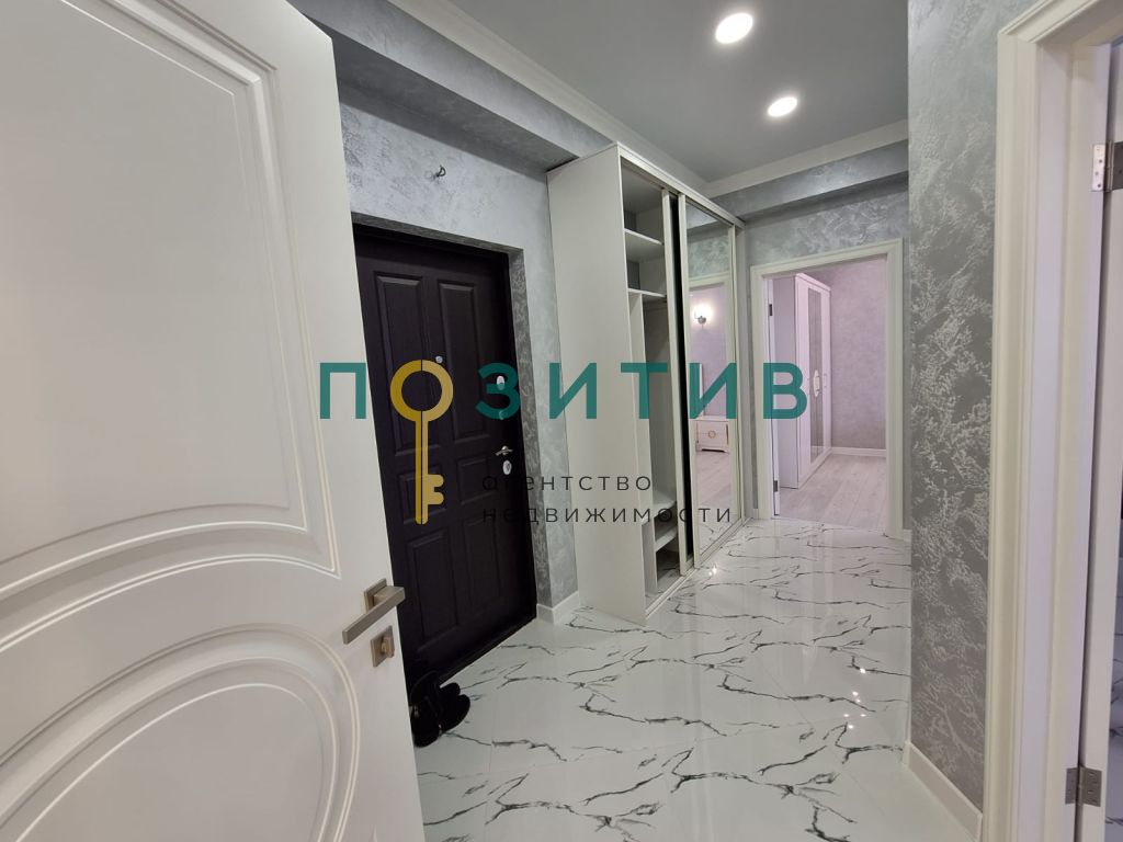 Продажа 2-комнатной квартиры, Пятигорск, Адмиральского ул,  1а