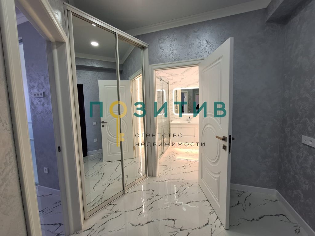 Продажа 2-комнатной квартиры, Пятигорск, Адмиральского ул,  1а