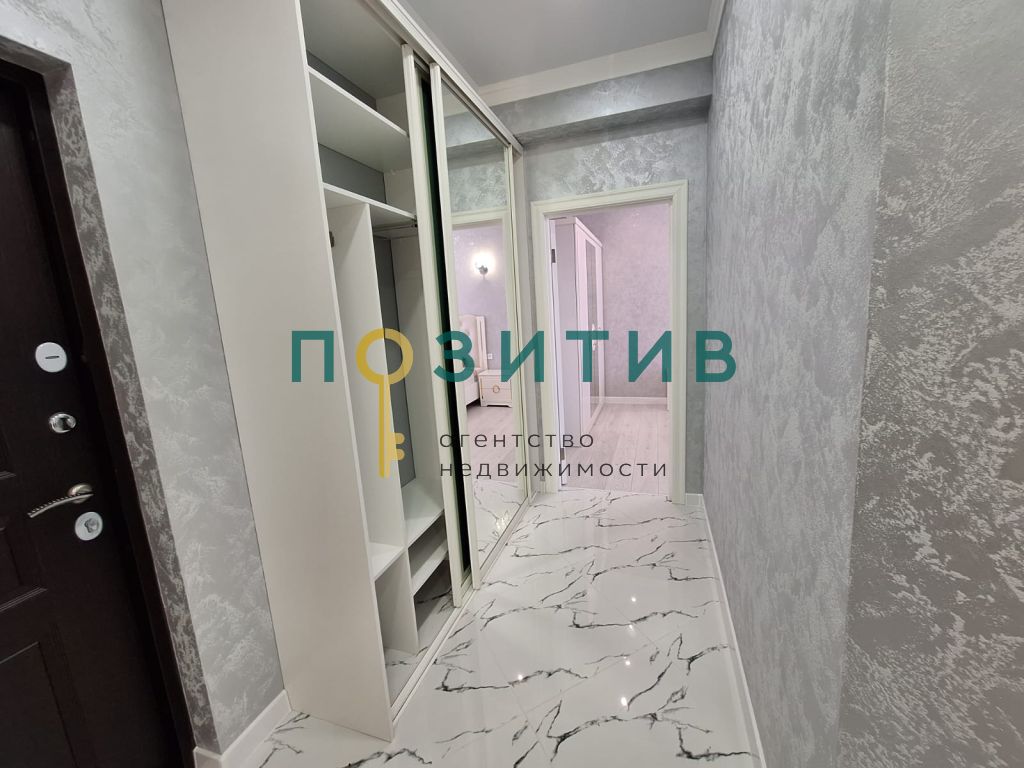 Продажа 2-комнатной квартиры, Пятигорск, Адмиральского ул,  1а