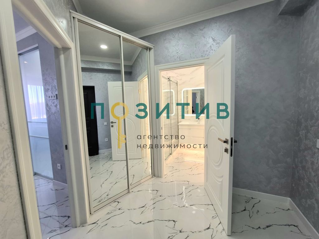Продажа 2-комнатной квартиры, Пятигорск, Адмиральского ул,  1а