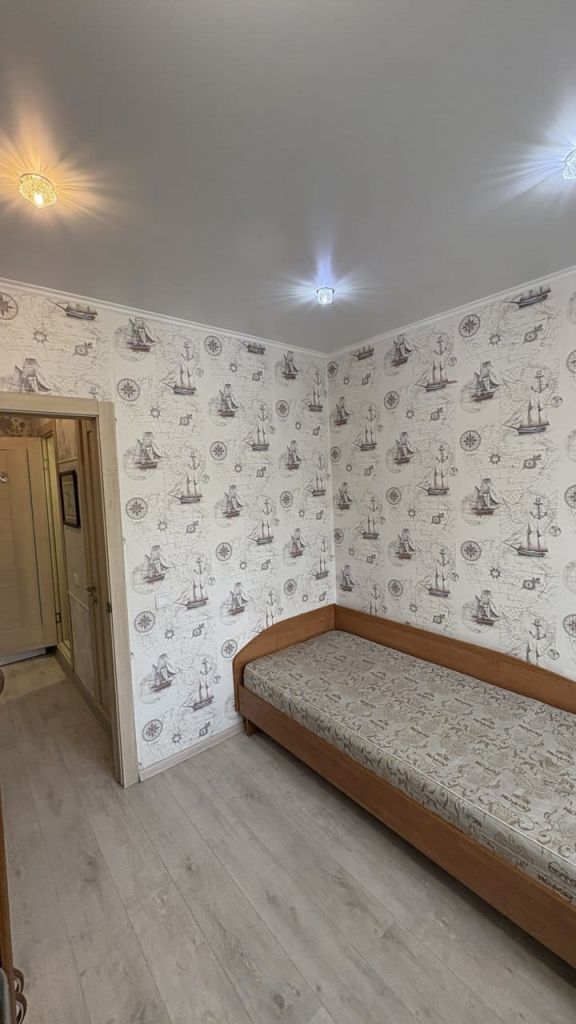 Аренда 4-комнатной квартиры, Старый Оскол, Конева мкр,  13