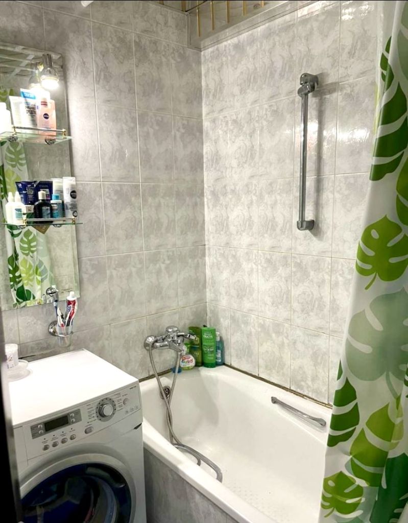 Продажа 1-комнатной квартиры, Пятигорск, Адмиральского ул,  8к3