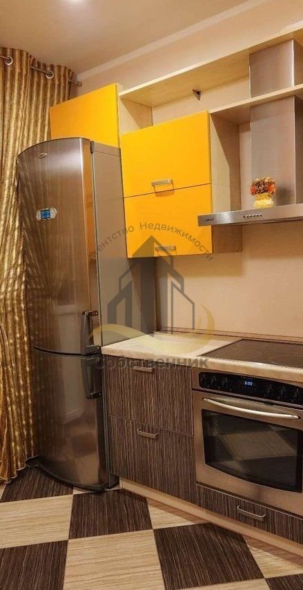 Аренда 1-комнатной квартиры, Старый Оскол, Степной мкр,  18