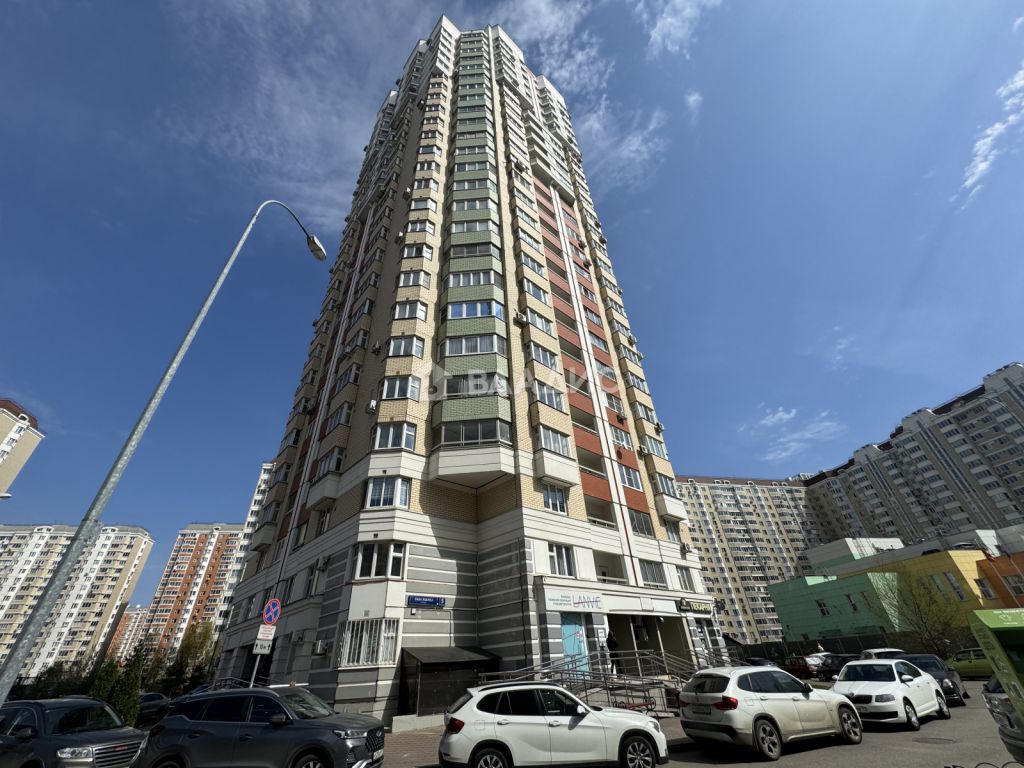 Продажа 2-комнатной квартиры, Москва, улица льва яшина,  5к3