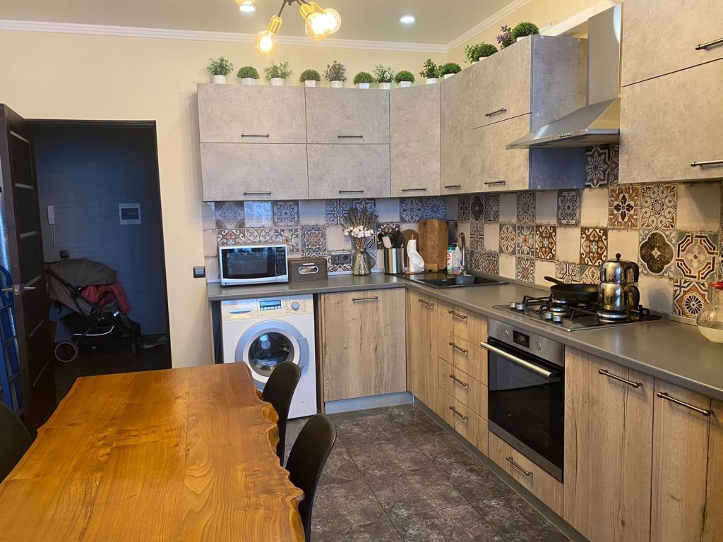 Продажа 2-комнатной квартиры, Пятигорск, Нежнова ул,  21к5