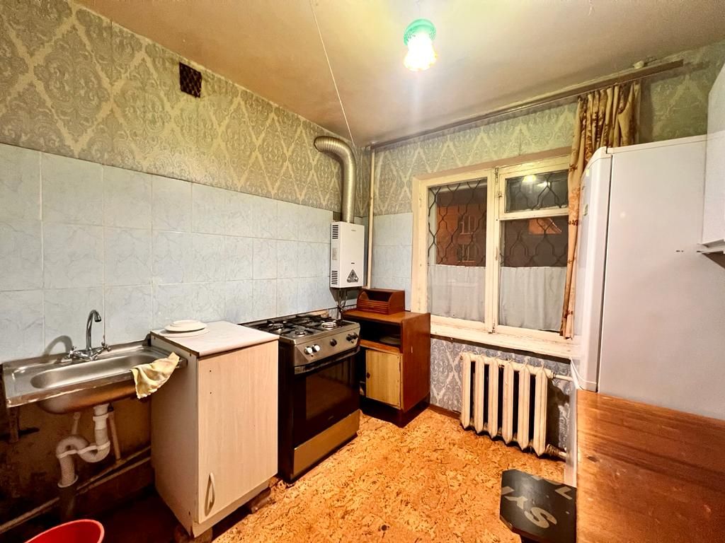 Продажа 2-комнатной квартиры, Новомосковск, Маяковского ул,  8а