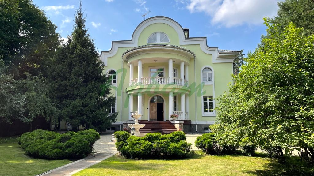 Продажа дома, 841м <sup>2</sup>, 30 сот., Бородки, Лебединое озеро,  4А