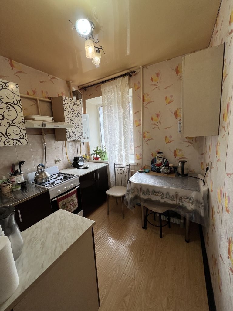 Продажа 2-комнатной квартиры, Ессентуки, Октябрьская ул,  445