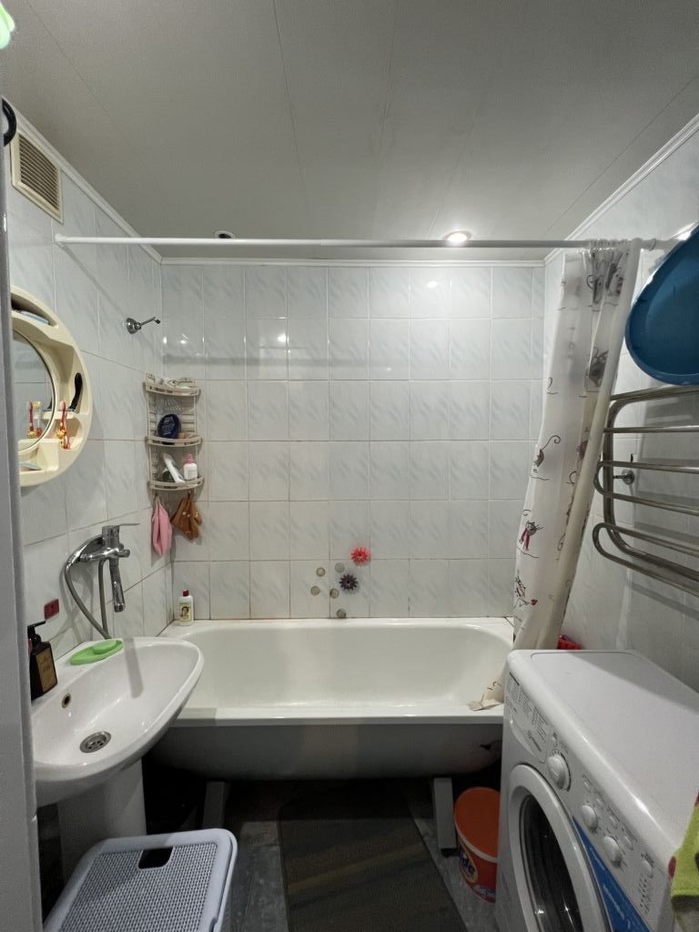 Продажа 3-комнатной квартиры, Ставропольский, Павлова ,  12