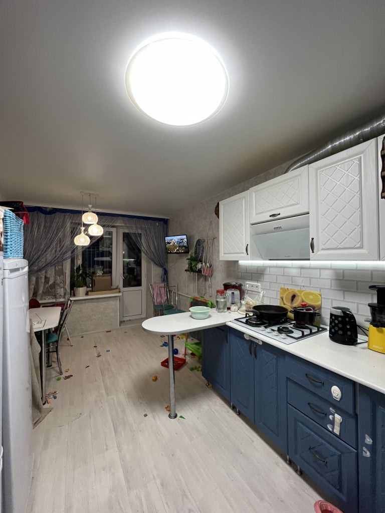 Продажа 3-комнатной квартиры, Ставропольский, Павлова ,  12