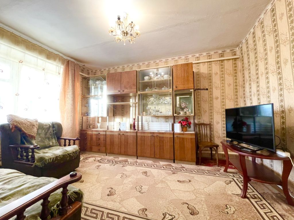 Продажа 2-комнатной квартиры, Глебовское, Центральная,  5