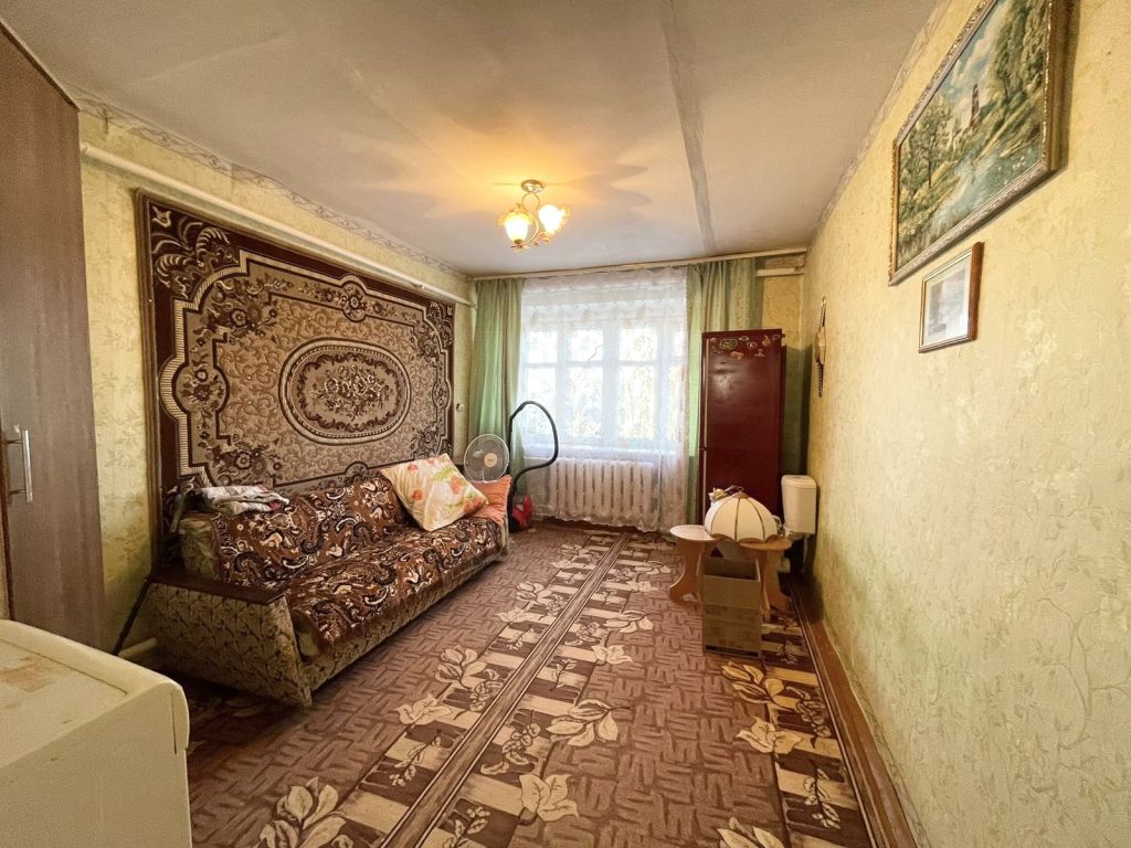 Продажа 2-комнатной квартиры, Глебовское, Центральная,  5