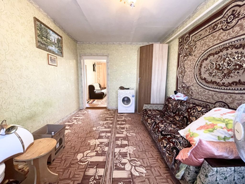 Продажа 2-комнатной квартиры, Глебовское, Центральная,  5