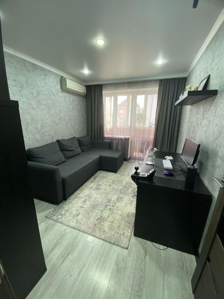 Продажа 2-комнатной квартиры, Батайск, Вильямса ул,  2г