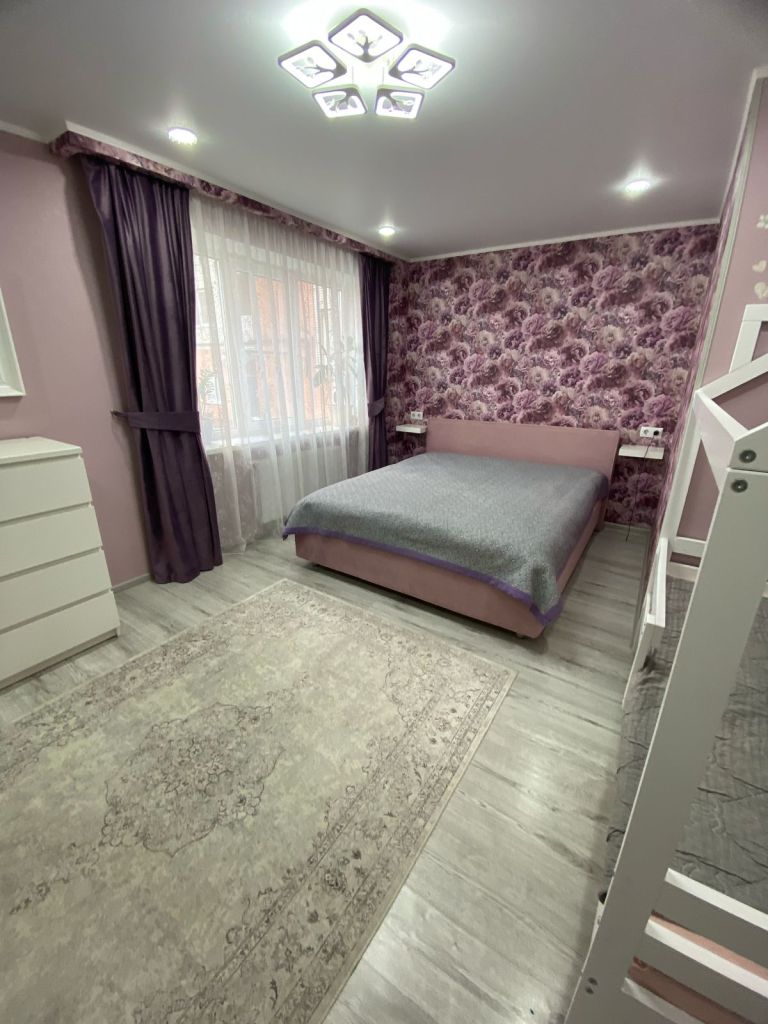 Продажа 2-комнатной квартиры, Батайск, Вильямса ул,  2г