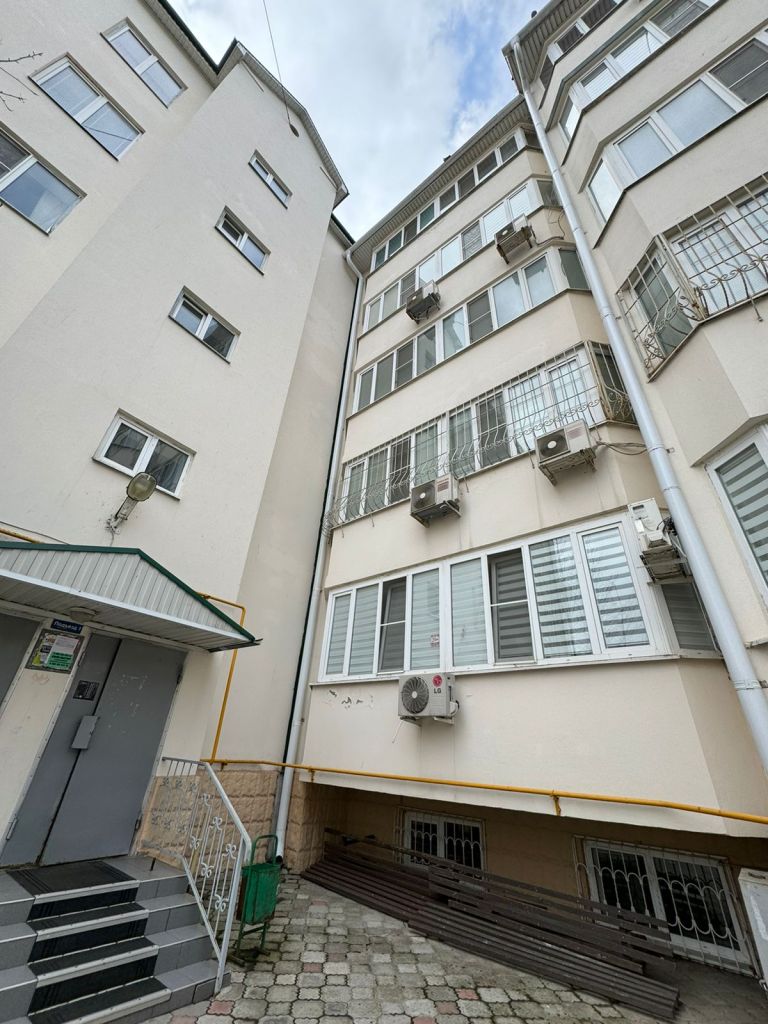 Продажа 2-комнатной квартиры, Пятигорск, Украинская ул,  64