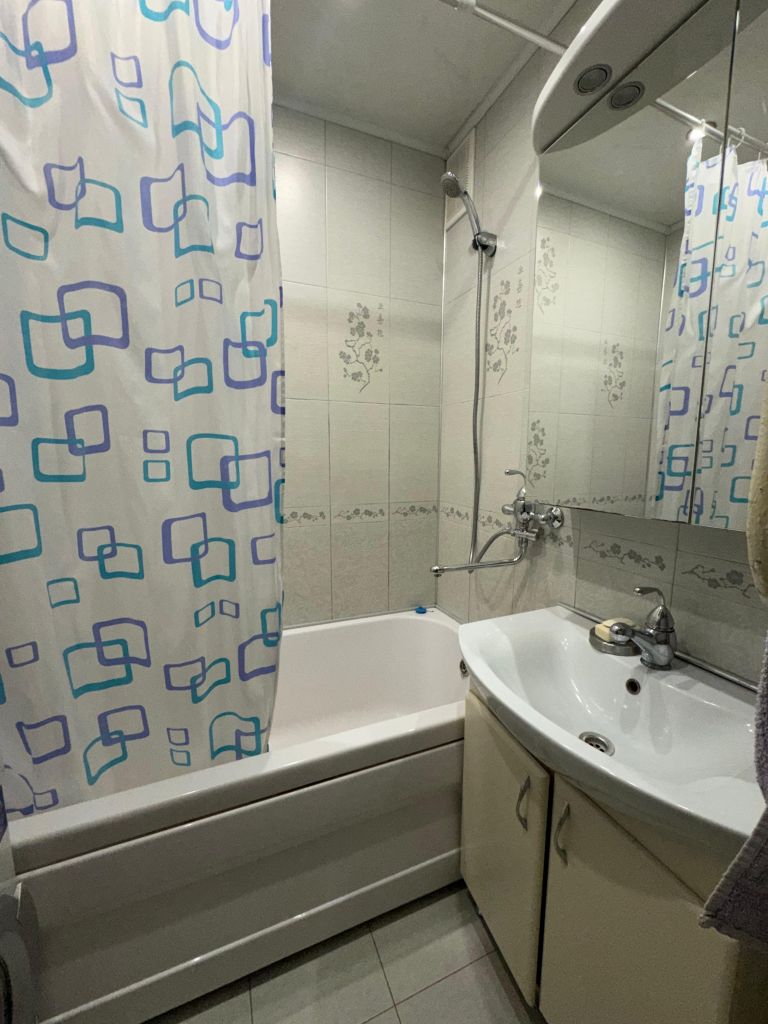 Продажа 2-комнатной квартиры, Пятигорск, Железнодорожная ул,  121