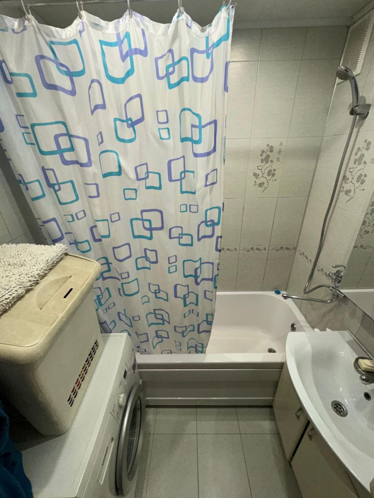 Продажа 2-комнатной квартиры, Пятигорск, Железнодорожная ул,  121