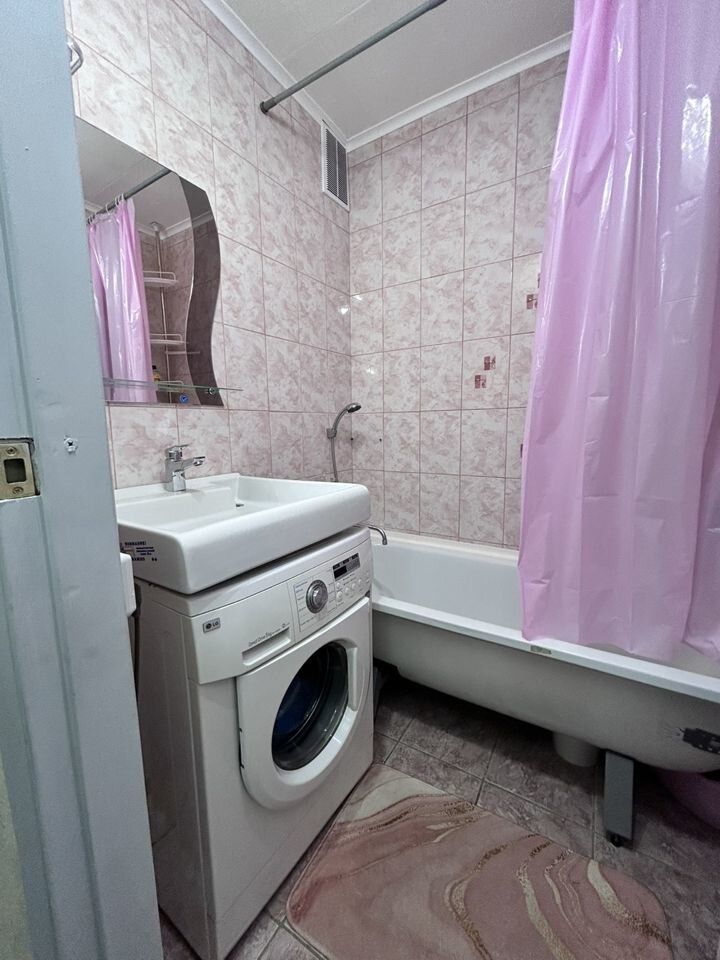 Продажа 3-комнатной квартиры, Саратов, Тархова ул,  26