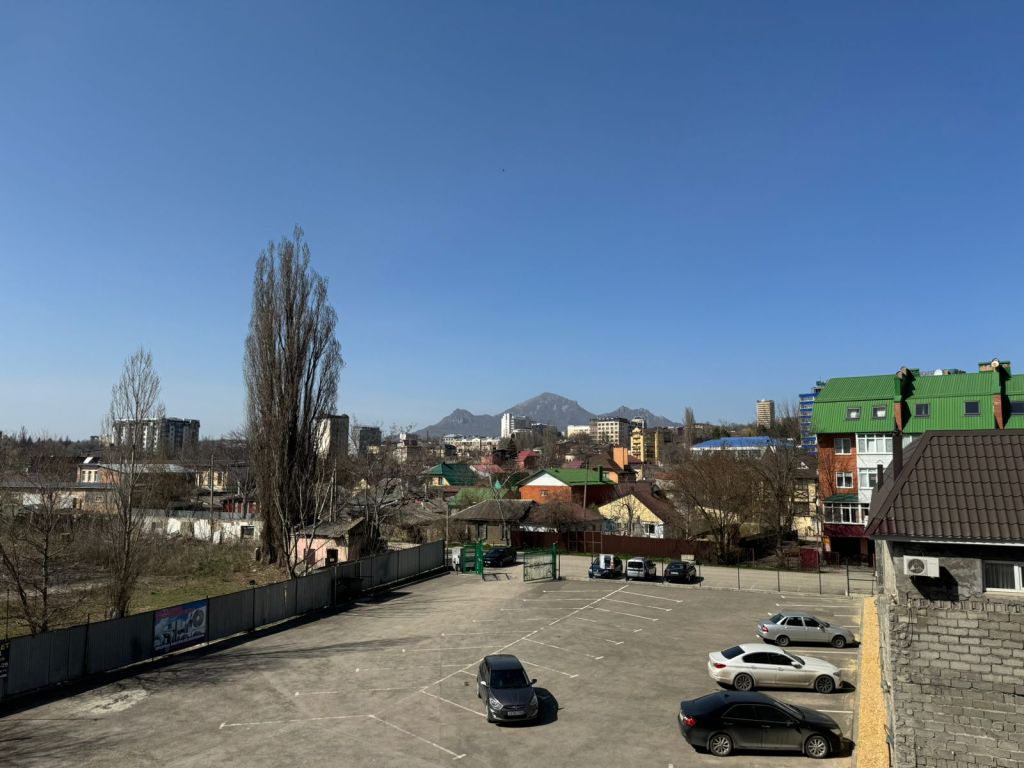 Продажа 3-комнатной квартиры, Пятигорск, Бунимовича ул,  1А