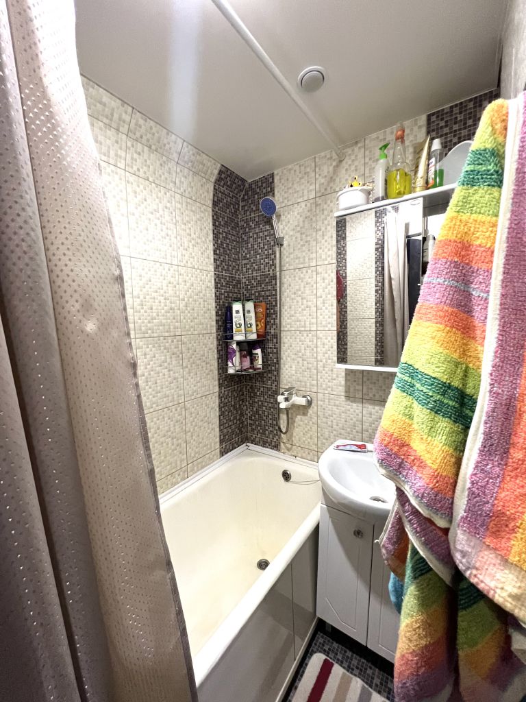 Продажа 1-комнатной квартиры, Ессентуки, Октябрьская ул,  444