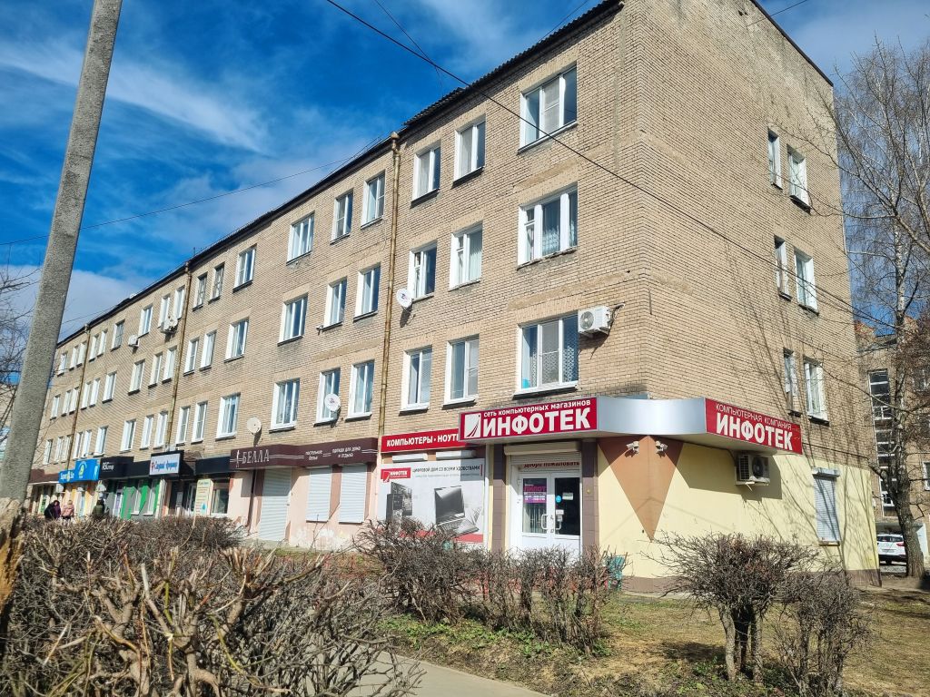 Продажа 3-комнатной квартиры, Новомосковск, Дзержинского ул,  20