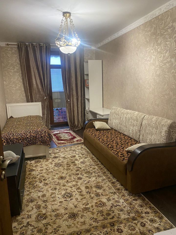 Продажа 4-комнатной квартиры, Саратов, Кутякова ул,  156А