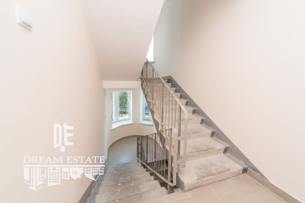 Продажа 2-комнатной квартиры, Ярославль, Приозерная ул,  5