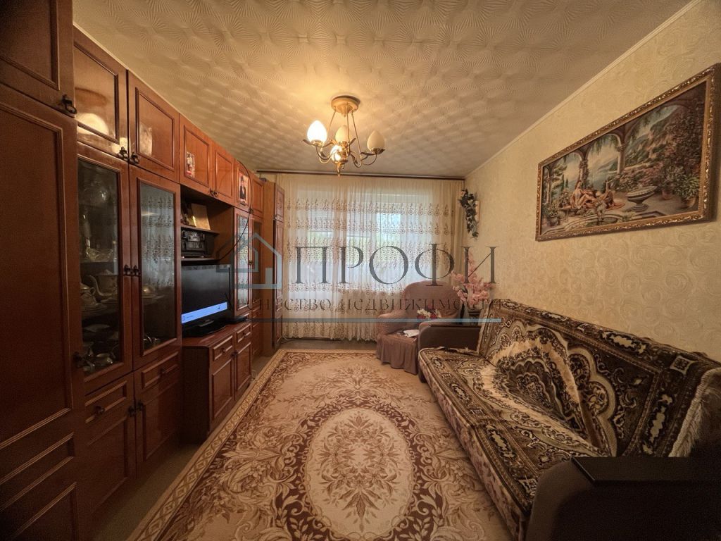 Продажа 3-комнатной квартиры, Новый Оскол, Ливенская ул,  132