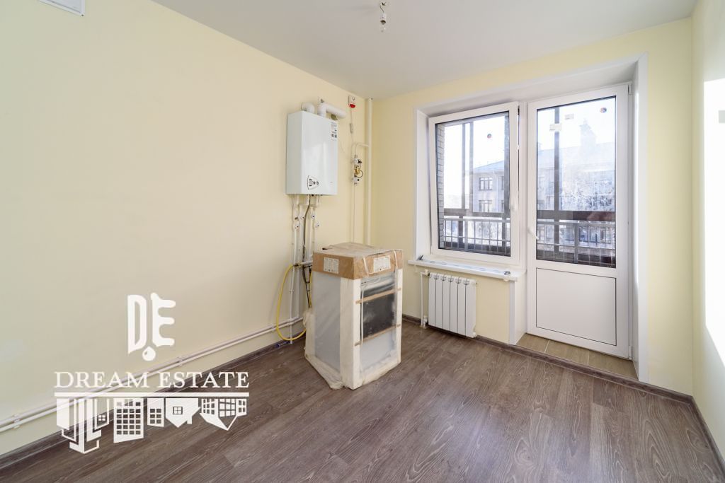 Продажа 2-комнатной квартиры, Красный Бор, Большая Заозерная ул,  37