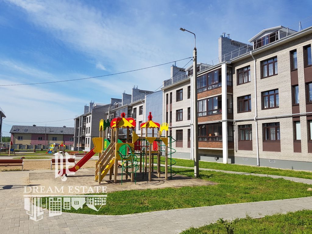 Продажа 2-комнатной квартиры, Красный Бор, Большая Заозерная ул,  37